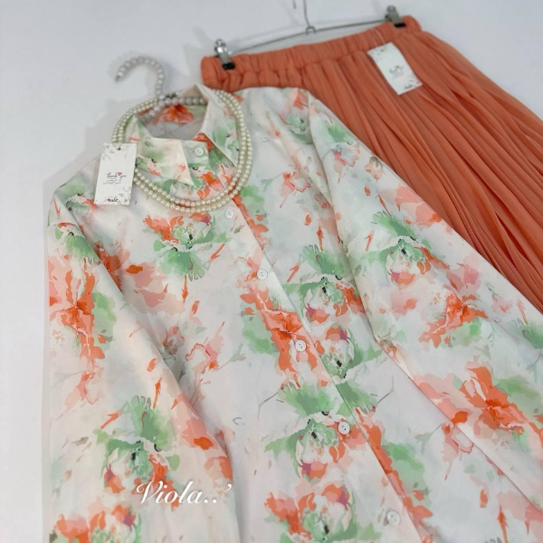 اسكيرت وبلوزه